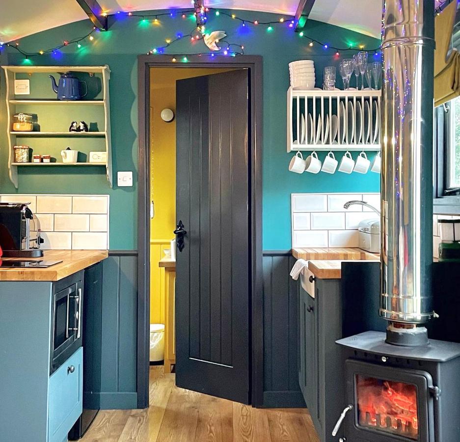 Old King William Shepherd Huts And Private Hot Tubs In North Norfolk Hunworth Zewnętrze zdjęcie